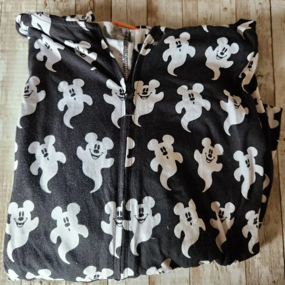 Disney Halloween NWT Large Black/White Mickey Ghosts Bodysuit Pajamas NEW - Picture 10 of 13